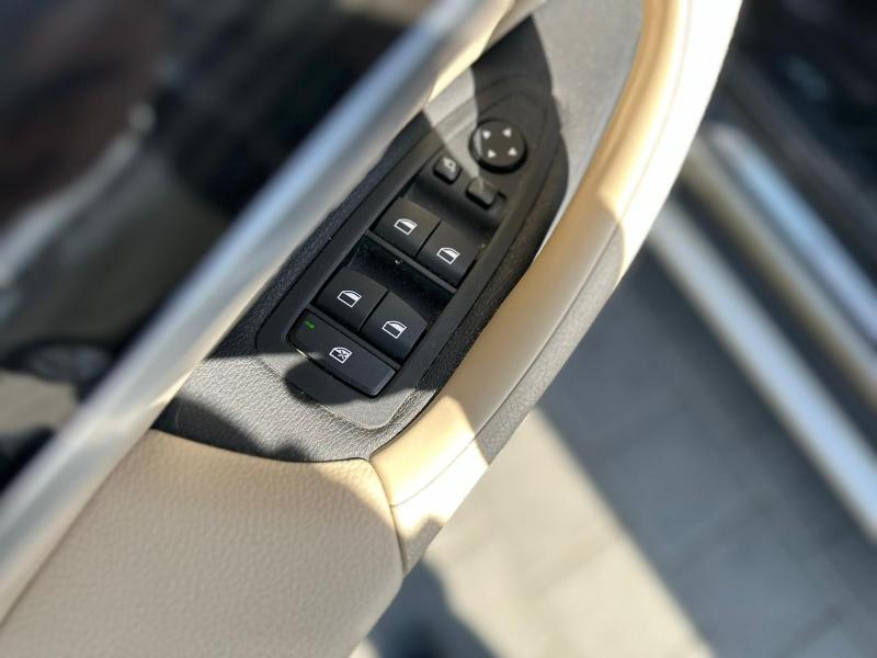 Car Thumb